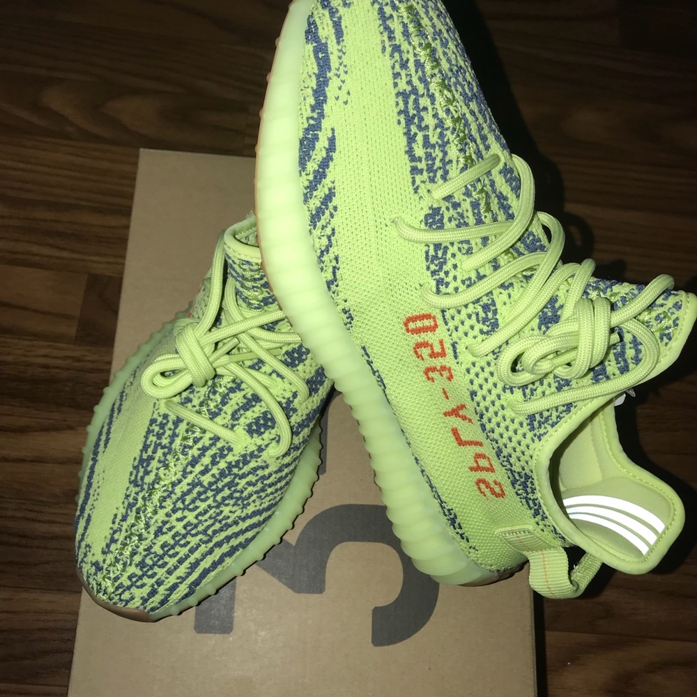 Yeezy Boost 350 V2
